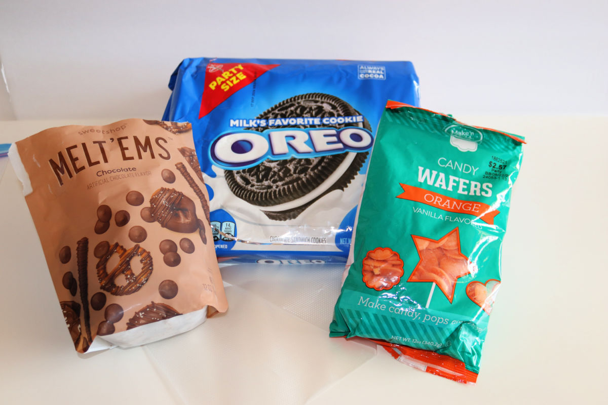 ingredients for Halloween chocolate covered oreos
