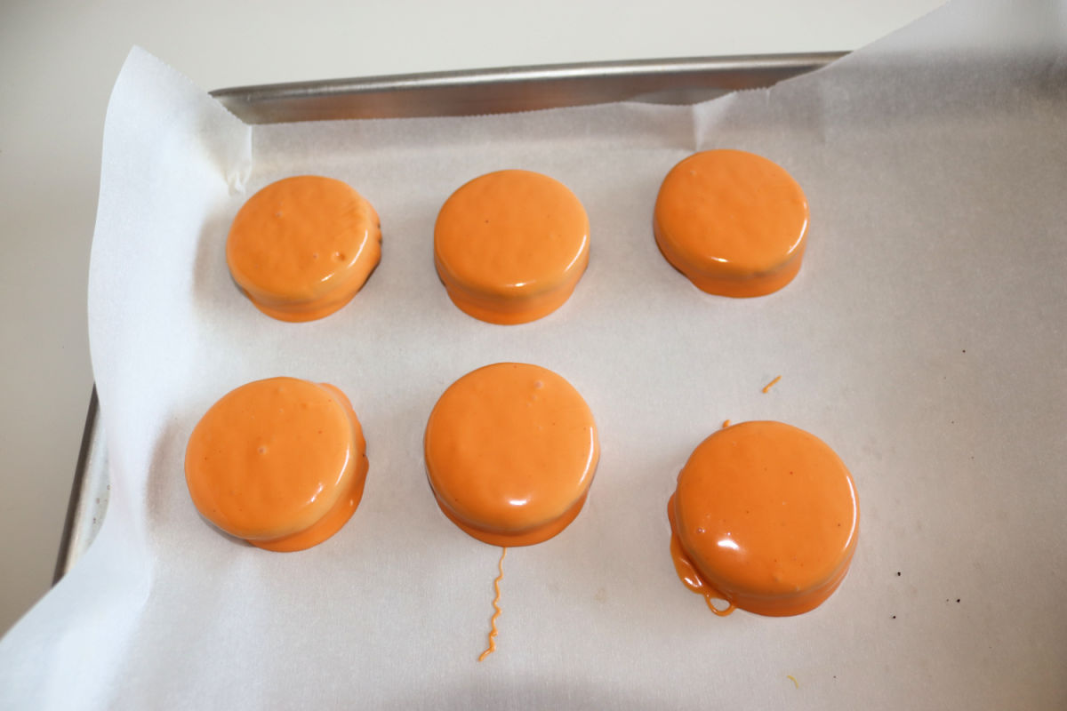 melted chocolate on oreos