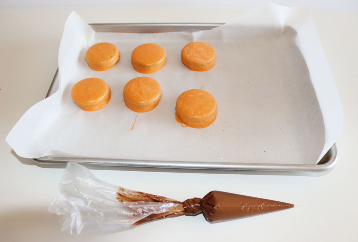 pastry bag with melted chocolate